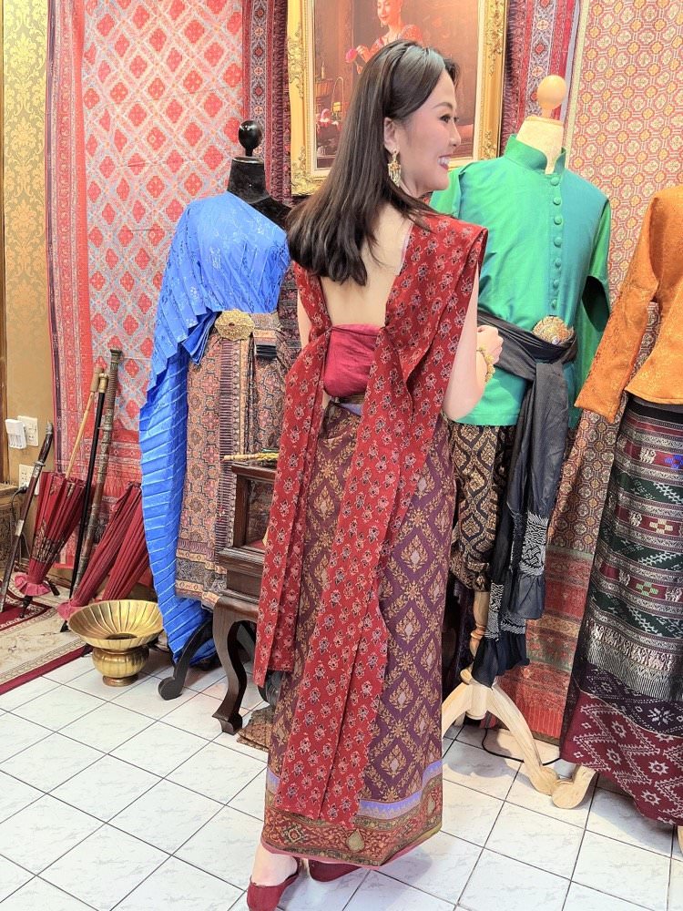 14 MBK傳統泰式服裝攝影棚Thai Style Studio，變身穿越劇天生一對裡的泰國人