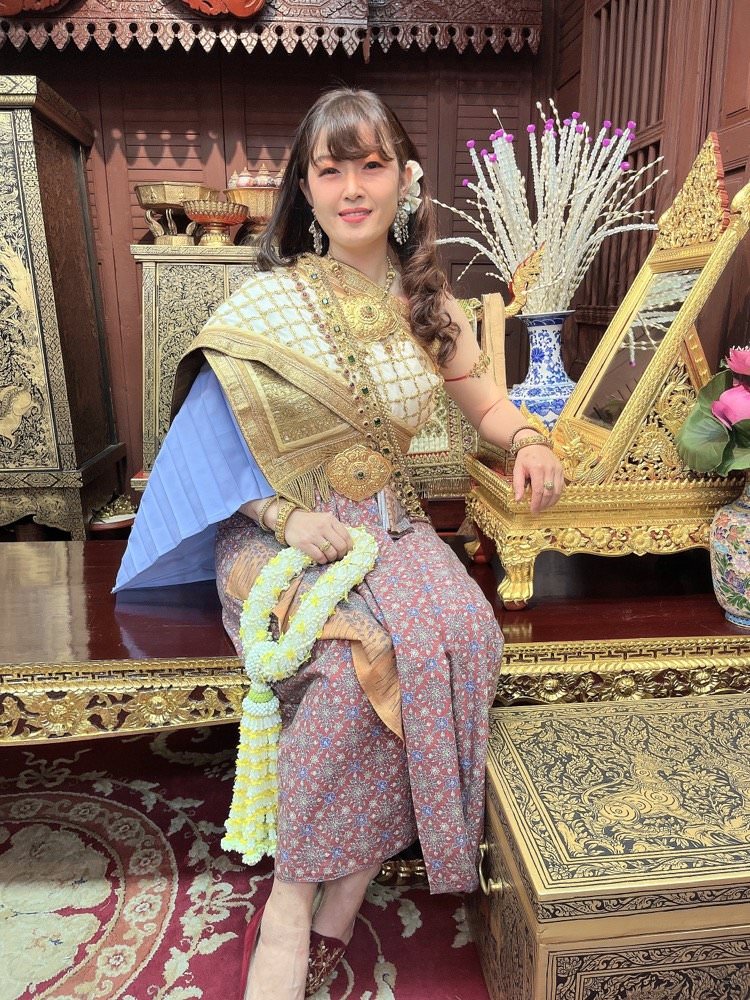 18 MBK傳統泰式服裝攝影棚Thai Style Studio，變身穿越劇天生一對裡的泰國人
